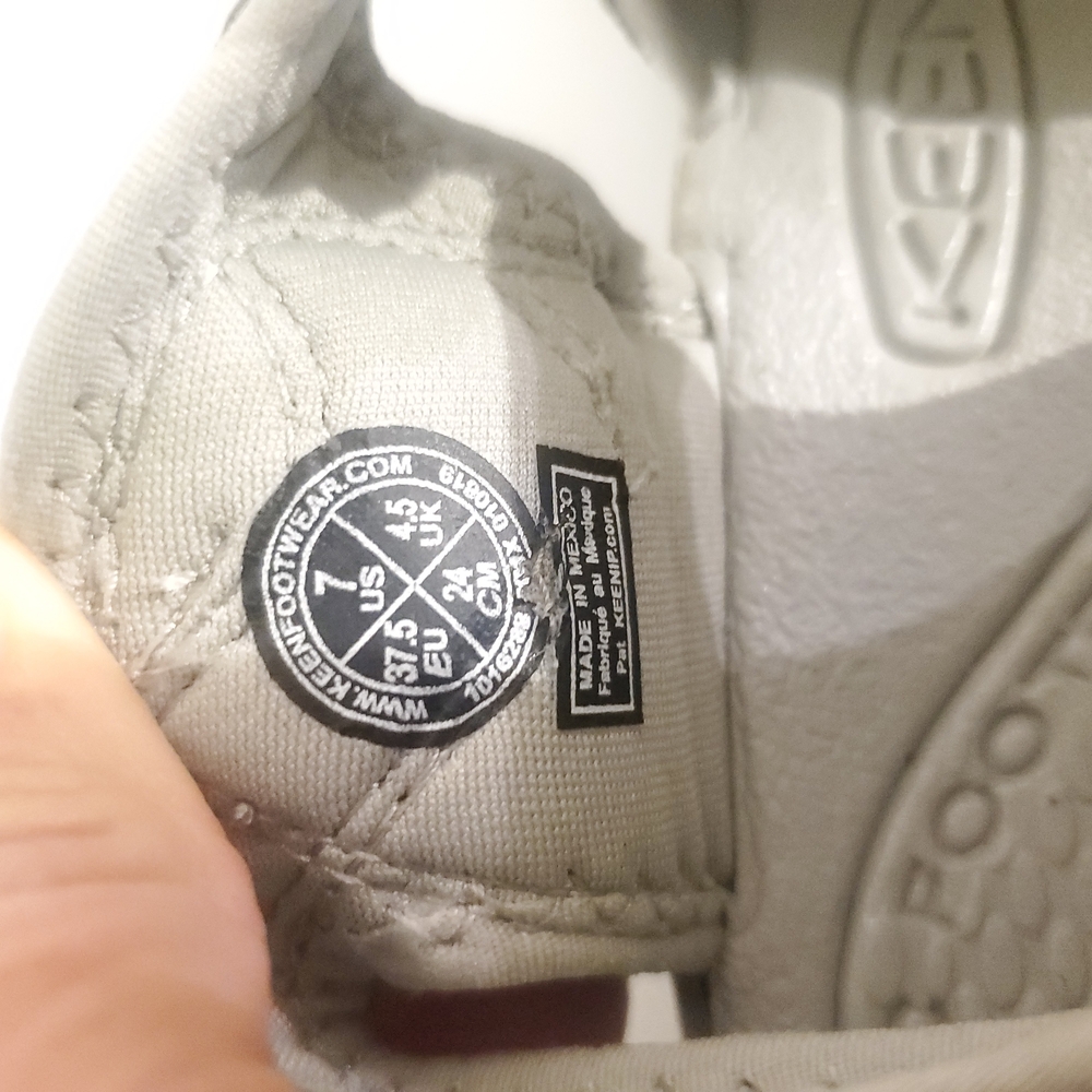 KEEN Women's Gray and Pink Sandals - Picture 5 of 7
